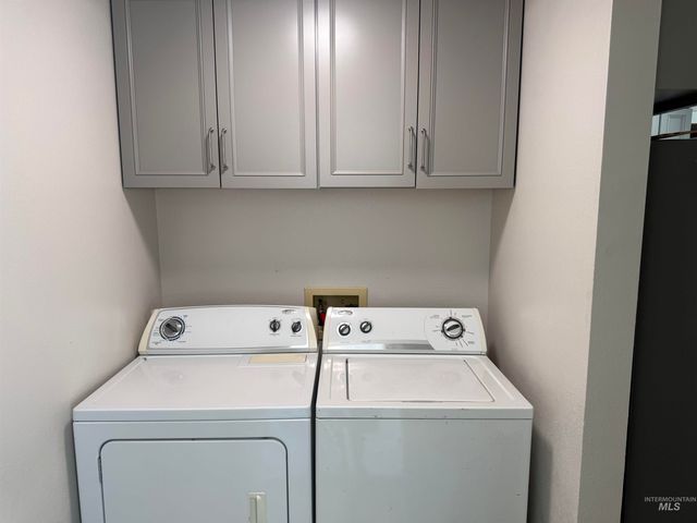 716 S 9th Ave, Caldwell, ID 83605
