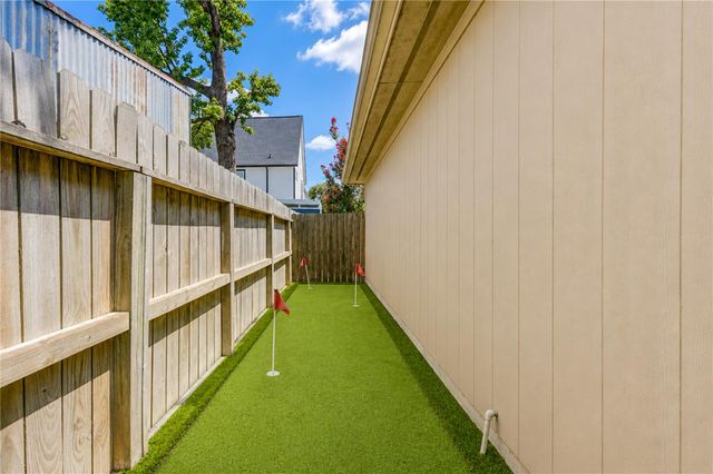 1332 Dorothy Street, Houston, TX 77008