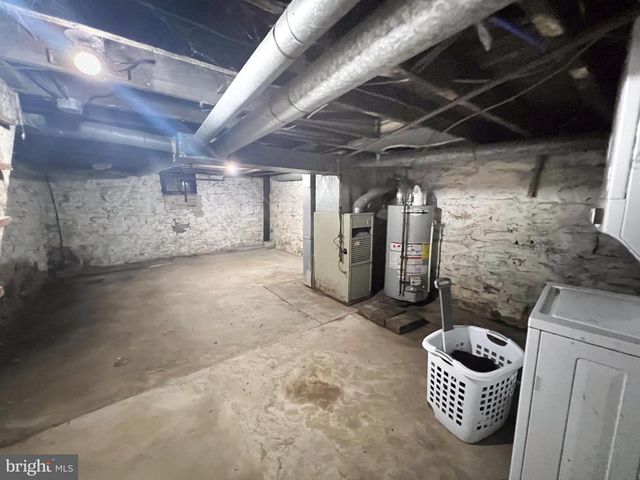 8 MARBLE ST, Lewistown, PA 17044