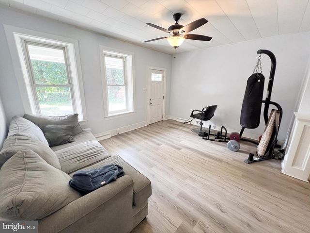 8 MARBLE ST, Lewistown, PA 17044