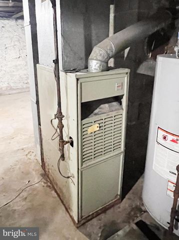 8 MARBLE ST, Lewistown, PA 17044