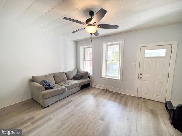 8 MARBLE ST, Lewistown, PA 17044