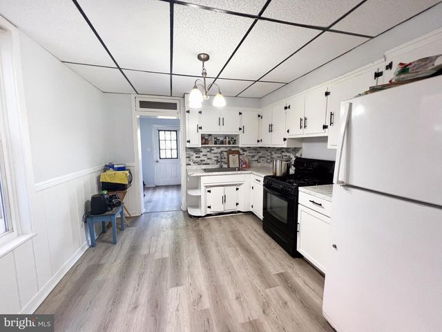 8 MARBLE ST, Lewistown, PA 17044