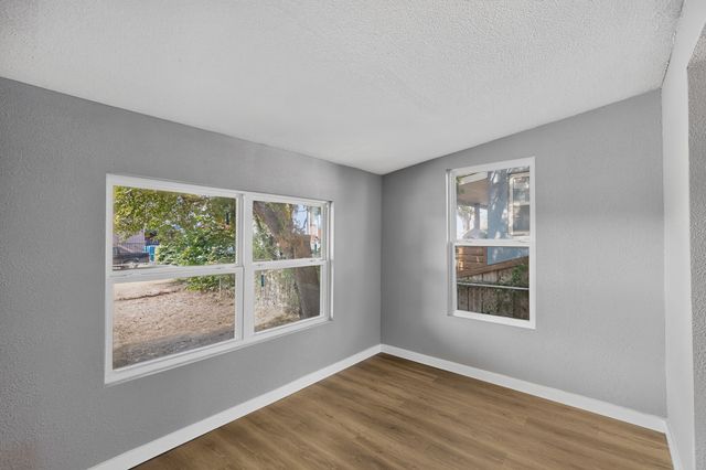 4107 Rockford Drive, Dallas, TX 75211