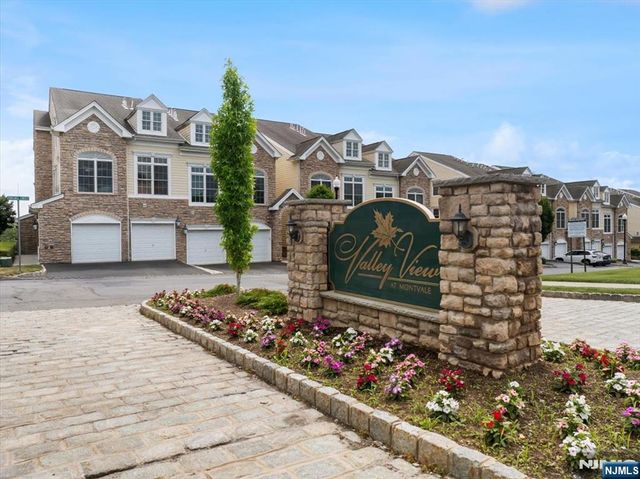 31 Forshee Circle 101, Montvale, NJ 07645