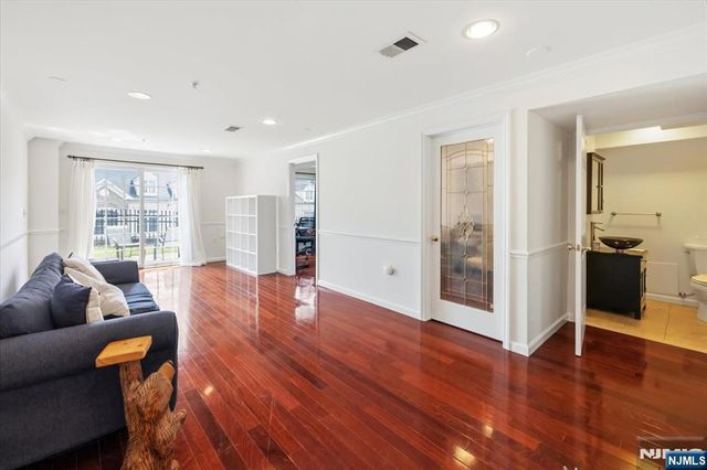 31 Forshee Circle 101, Montvale, NJ 07645