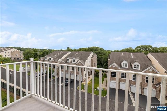 31 Forshee Circle 101, Montvale, NJ 07645