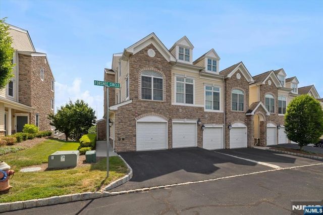 31 Forshee Circle 101, Montvale, NJ 07645