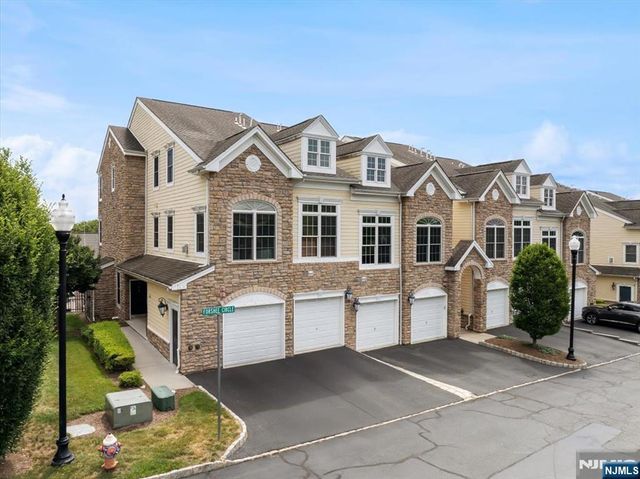 31 Forshee Circle 101, Montvale, NJ 07645