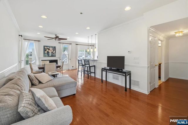 31 Forshee Circle 101, Montvale, NJ 07645