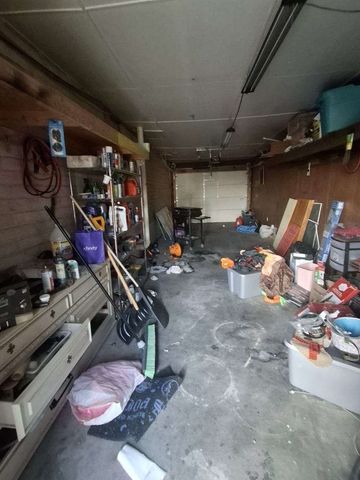 411 San Medina Avenue, Farmington, NM 87401