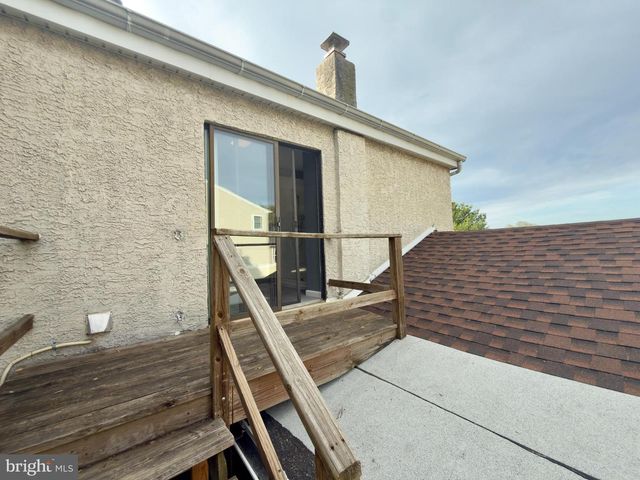 422 W 6TH AVE, Conshohocken, PA 19428