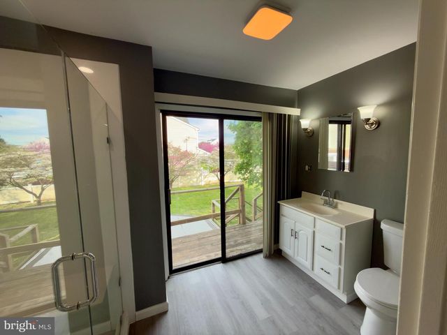 422 W 6TH AVE, Conshohocken, PA 19428