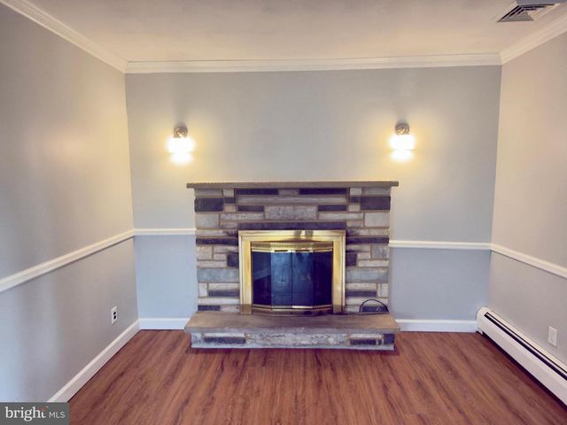 422 W 6TH AVE, Conshohocken, PA 19428