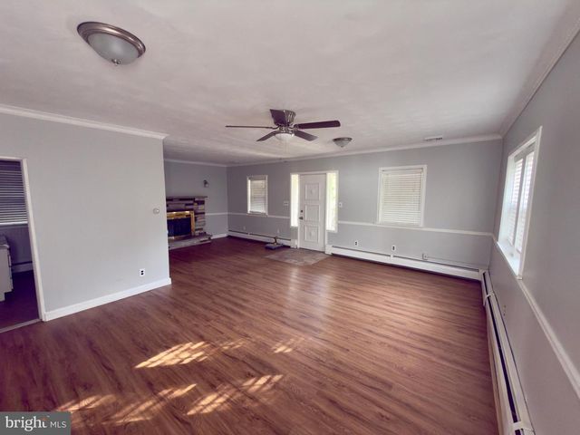 422 W 6TH AVE, Conshohocken, PA 19428