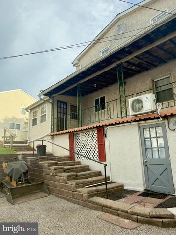 422 W 6TH AVE, Conshohocken, PA 19428