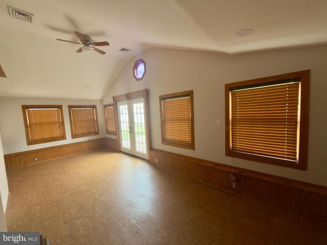 422 W 6TH AVE, Conshohocken, PA 19428