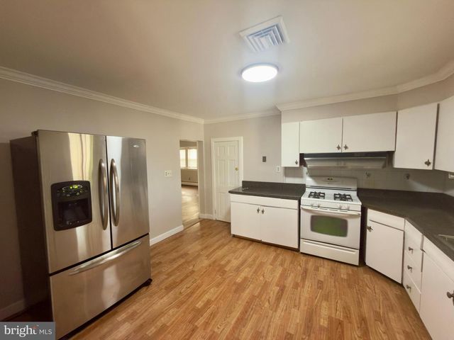 422 W 6TH AVE, Conshohocken, PA 19428