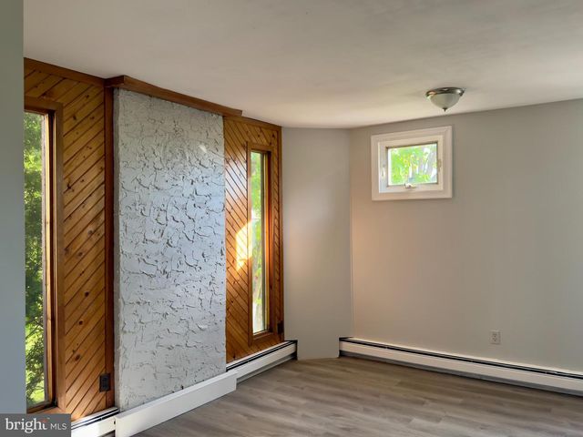 422 W 6TH AVE, Conshohocken, PA 19428