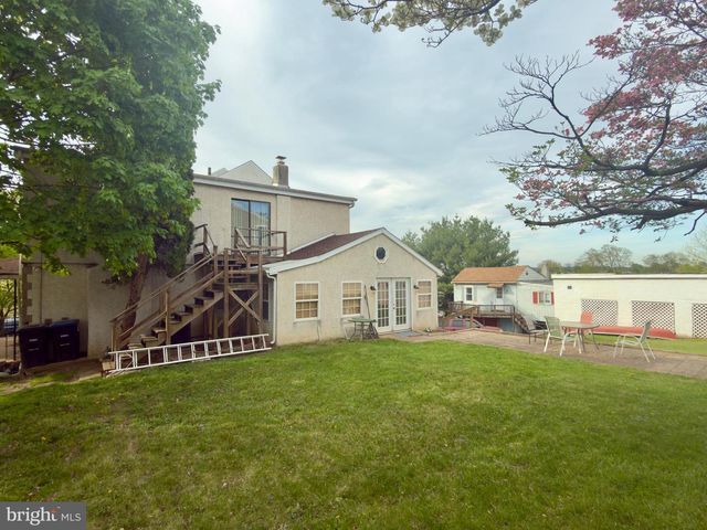 422 W 6TH AVE, Conshohocken, PA 19428