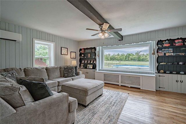 1385 County Line Road, Milford Twp, PA 18951