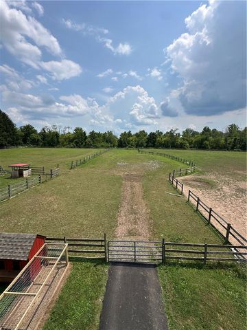 1385 County Line Road, Milford Twp, PA 18951