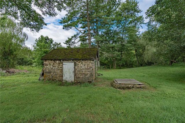 1385 County Line Road, Milford Twp, PA 18951