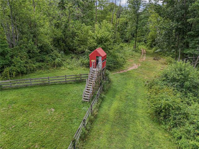 1385 County Line Road, Milford Twp, PA 18951