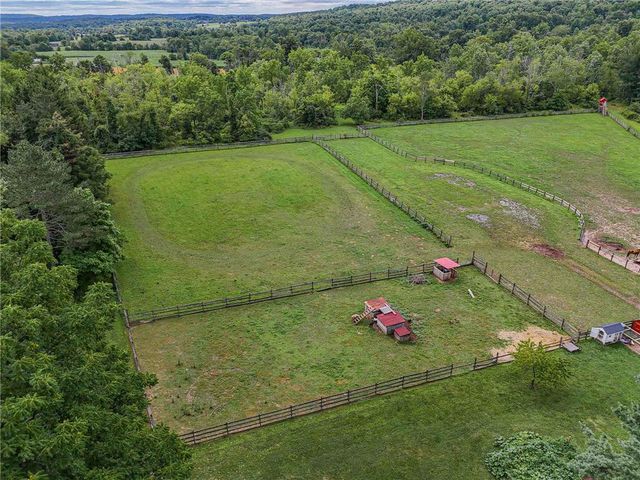 1385 County Line Road, Milford Twp, PA 18951