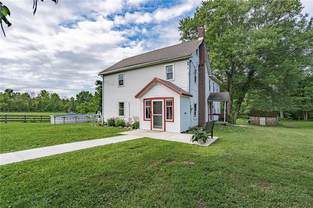1385 County Line Road, Milford Twp, PA 18951