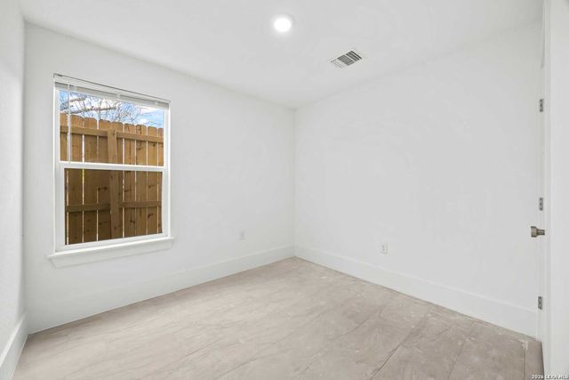 138 Ware Blvd Unit 1107, San Antonio, TX 78221