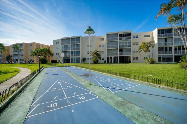 1024 SE 3rd Ave 102, Dania Beach, FL 33004
