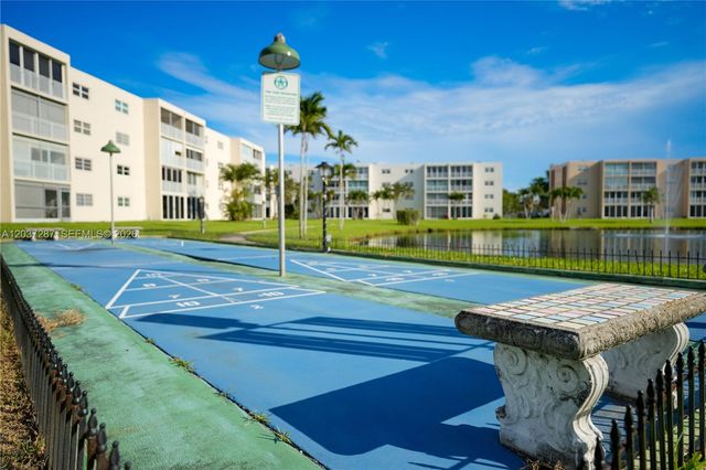1024 SE 3rd Ave 102, Dania Beach, FL 33004