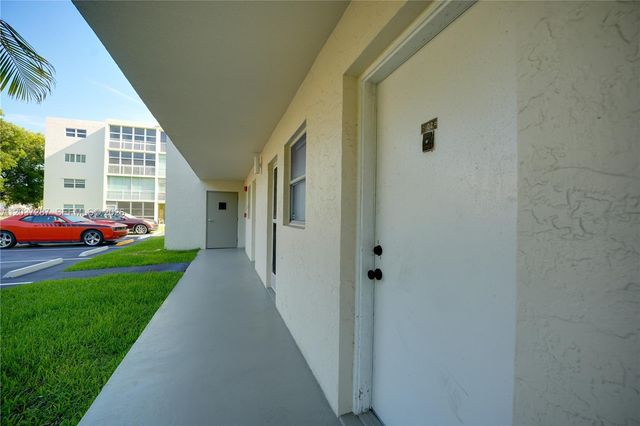 1024 SE 3rd Ave 102, Dania Beach, FL 33004