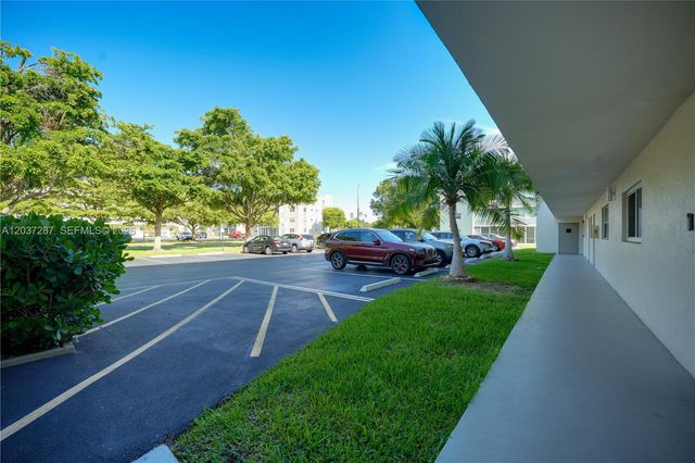 1024 SE 3rd Ave 102, Dania Beach, FL 33004