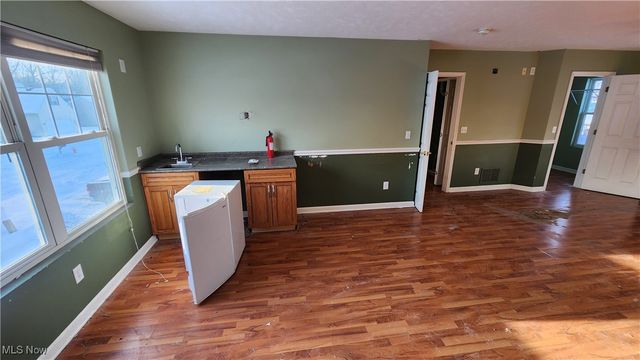 858 Marcie Drive, Cleveland, OH 44109