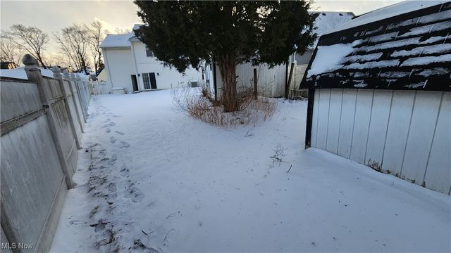 858 Marcie Drive, Cleveland, OH 44109