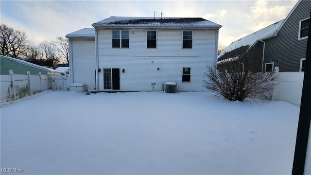 858 Marcie Drive, Cleveland, OH 44109