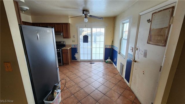 858 Marcie Drive, Cleveland, OH 44109