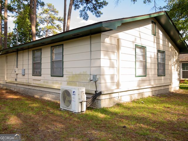 204 Davis Street, Thomasville, GA 31792