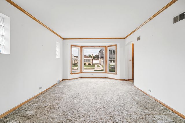 7433 N Oriole Avenue, Chicago, IL 60631