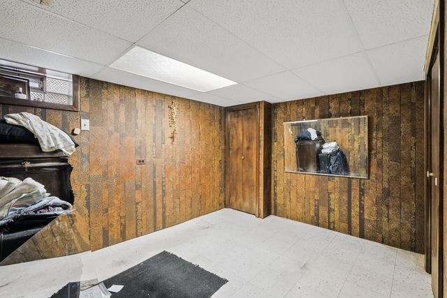 7433 N Oriole Avenue, Chicago, IL 60631