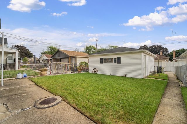 7433 N Oriole Avenue, Chicago, IL 60631
