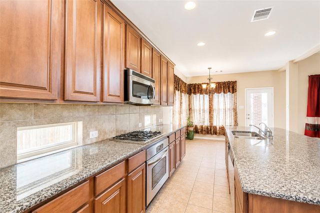17819 Quiet Loch Lane, Houston, TX 77084