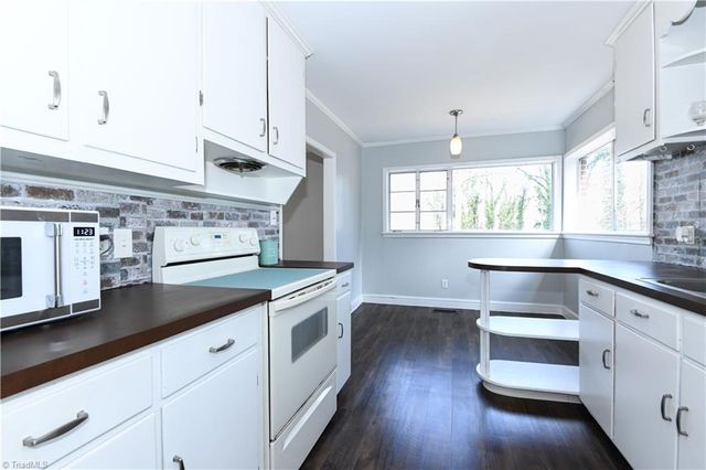 945 Dan Valley Road, Madison, NC 27025