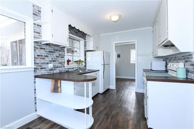 945 Dan Valley Road, Madison, NC 27025