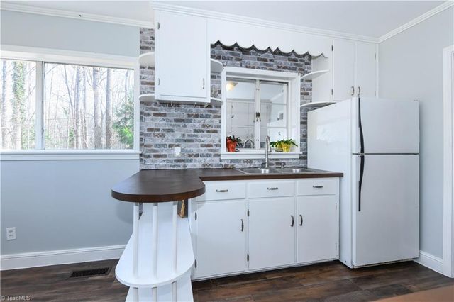 945 Dan Valley Road, Madison, NC 27025