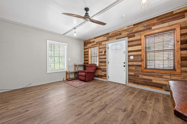 364 County Road 3892 W, Cleveland, TX 77328