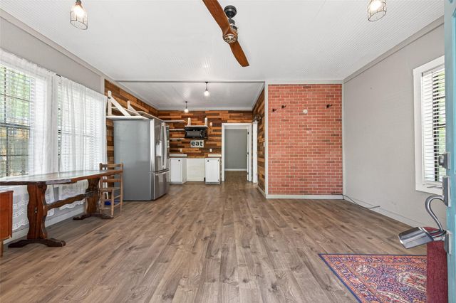 364 County Road 3892 W, Cleveland, TX 77328