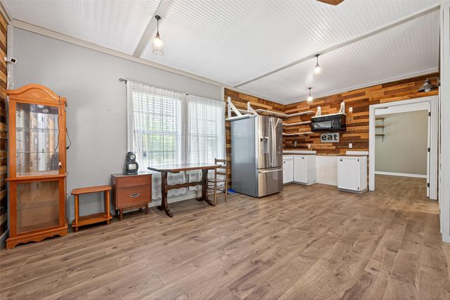 364 County Road 3892 W, Cleveland, TX 77328